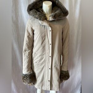 New women’s Zara convertible parka coat